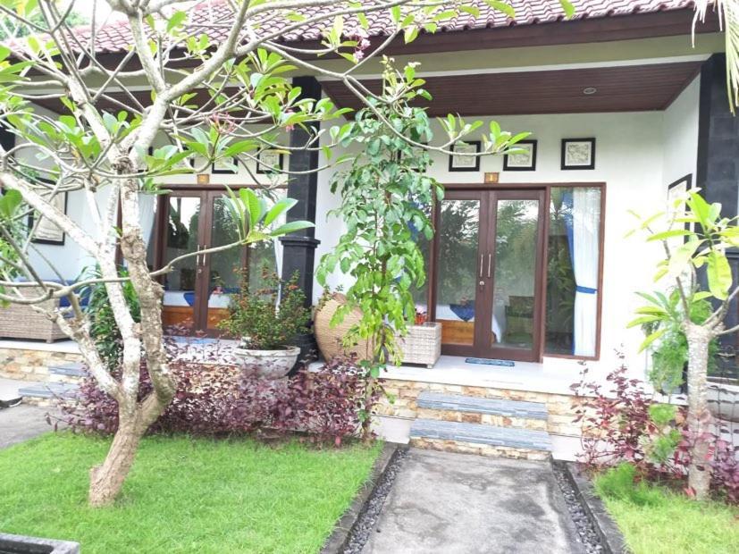 Bobo Bungalow Nusa Lembongan  Exterior photo